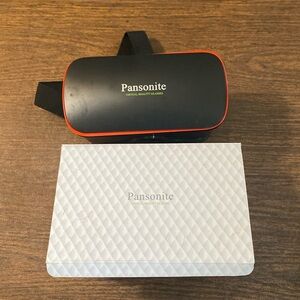 Virtual Reality Headset. Panosonite In box with cleaning cloth.